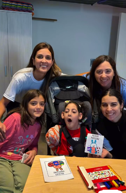 Screenshot 2025-05-07 at 20-45-44 FEAT & KI (@featyki) • Fotos y vídeos de Instagram